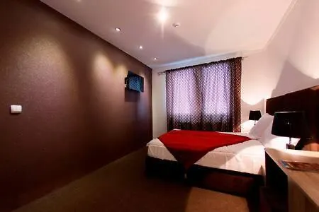 Eshe Boutique 3*