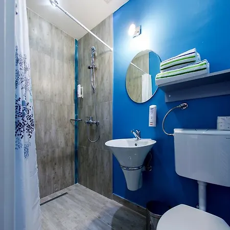 Eshe Boutique 3*