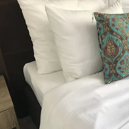 Eshe Boutique Inn 3*