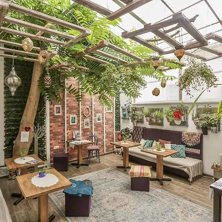 Eshe Boutique Inn 3*