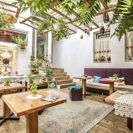 Inn Eshe Boutique